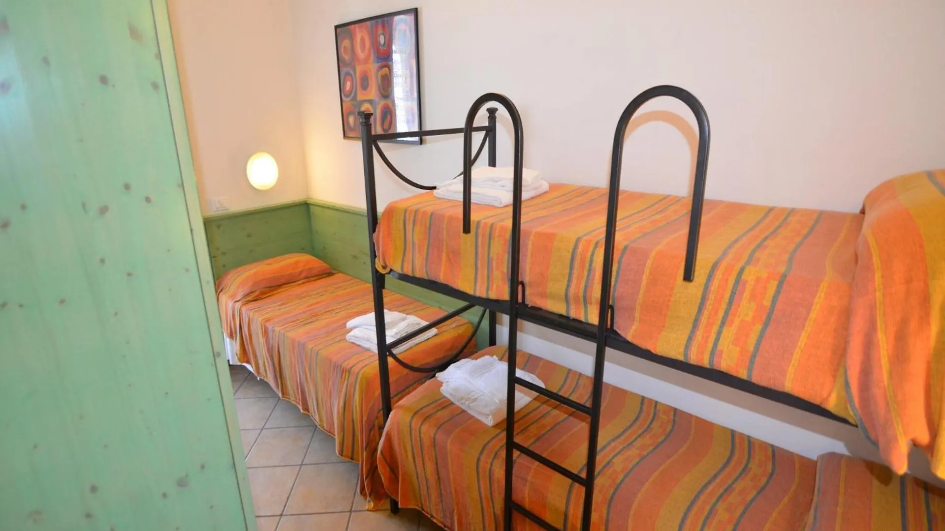 Belvilla By Oyo Apartment In Lido Di Spina 0*,  Italië